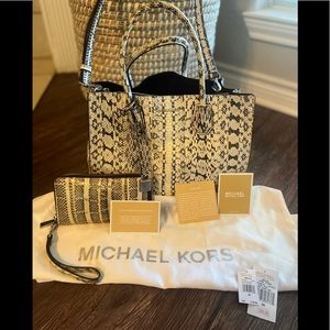 Michael Kors Snakeskin Tote & Wristlet Like New w/ Original Tags